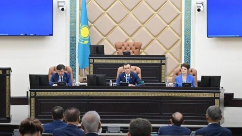 Сенаттың соңғы отырысы өтті