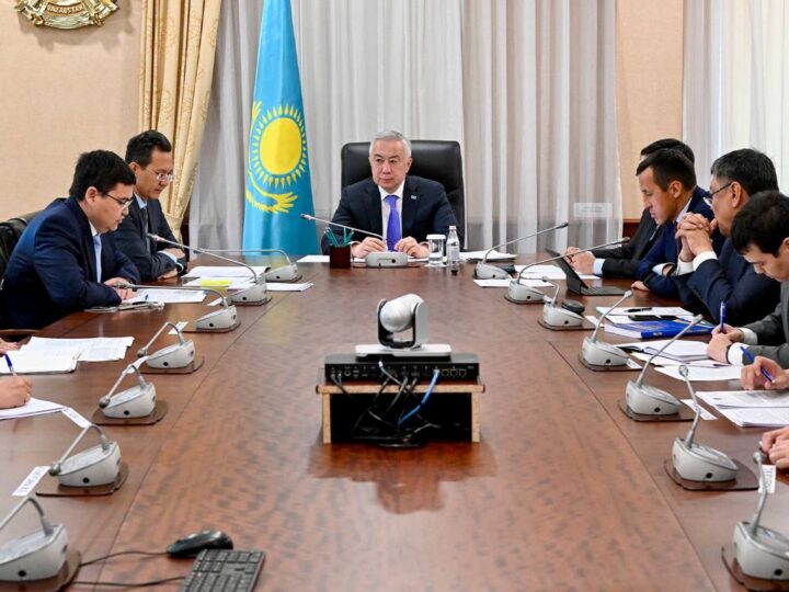 Салық кодексін енгізу жобалық кеңсесінің алаңында Қазпошта қызметінің шарттарын жетілдіру жайы талқыланды