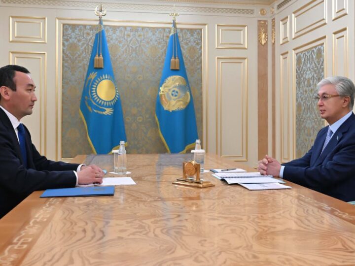 Мемлекет басшысы Ұлытау облысының әкімі Есет Байкенді қабылдады