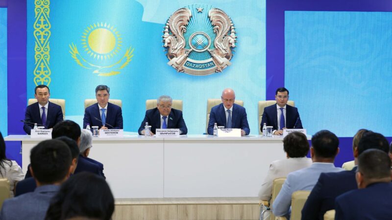 Мемлекет басшысының тапсырмасы бойынша Олжас Бектенов пен Роман Скляр Ұлытау облысының жаңа әкімін таныстырды