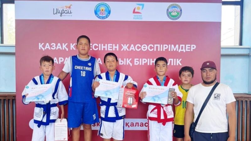 Жасөспірімдер ерледі