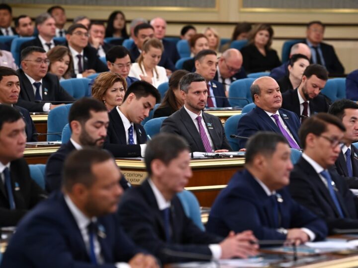 Қыркүйектің екінші жартысында Халық Кеңесі жасақталады