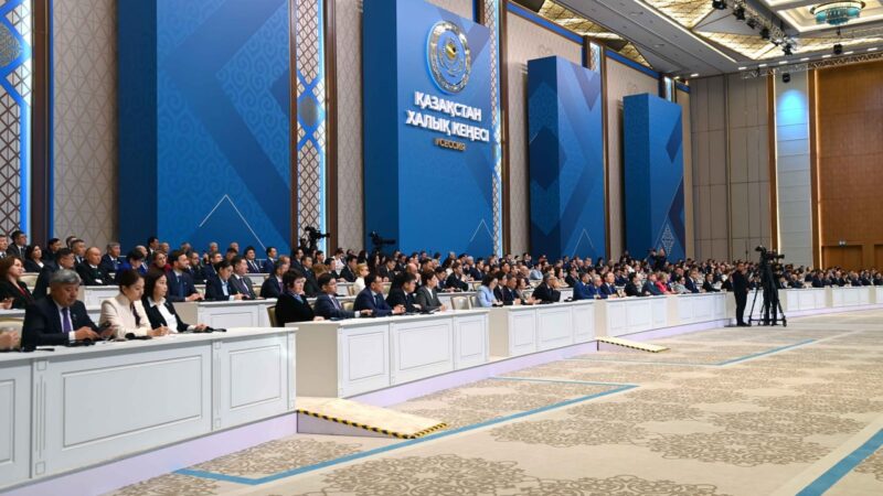 Президент барлық деңгейдегі мәслихатты мерзімінен бұрын таратады