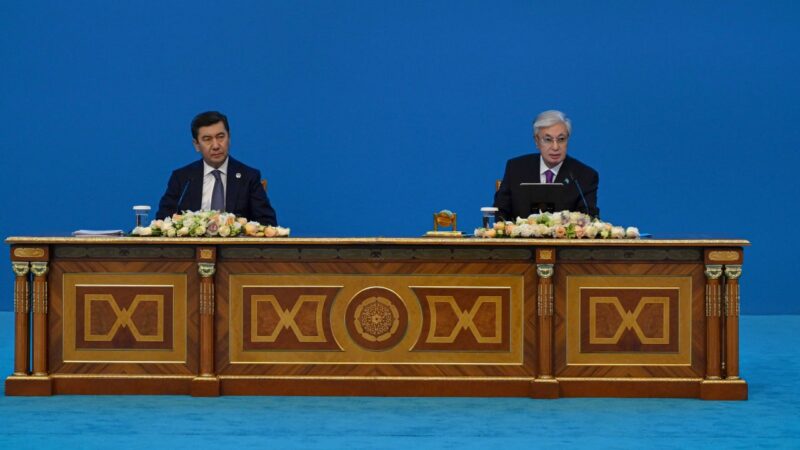 Президент жазушыларды қала тақырыбына арналған шығармаларды көбірек жазуға шақырды